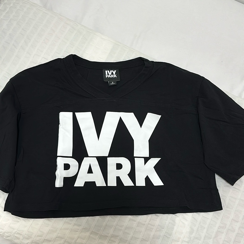 IVY PARK Black Cropped Tee (size S)